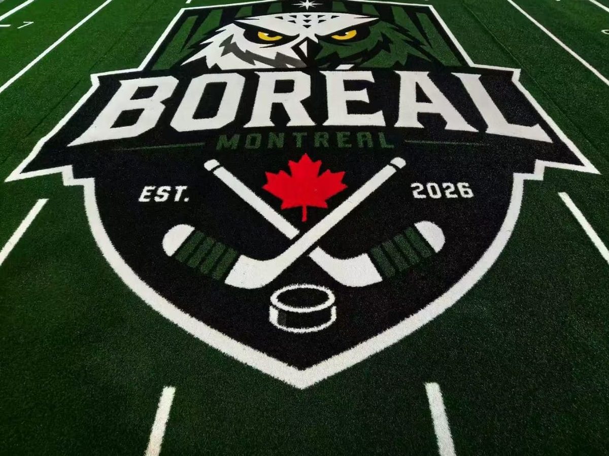 Boréal Montreal hockey club crest made in custom turf with lane markings